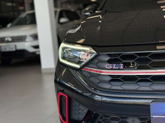 VOLKSWAGEN-JETTA-2023