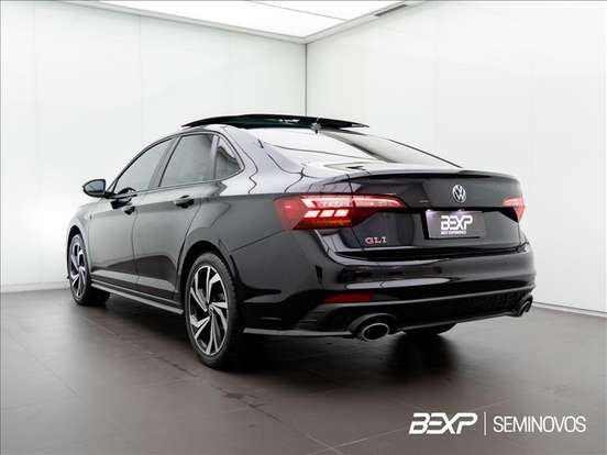 VOLKSWAGEN-JETTA-2024