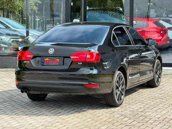 VOLKSWAGEN-JETTA-2.0 COMFORTLINE FLEX 4P TIPTRONIC VOLKSWAGEN-JETTA-2014