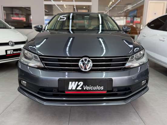 VOLKSWAGEN-JETTA-2015