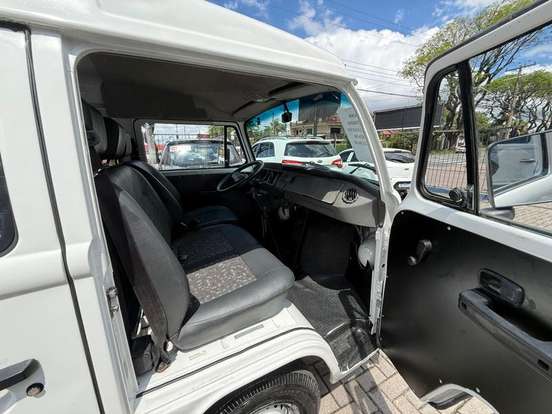 VOLKSWAGEN-KOMBI-1.4 MI STD 8V FLEX 3P MANUAL VOLKSWAGEN-KOMBI-2011