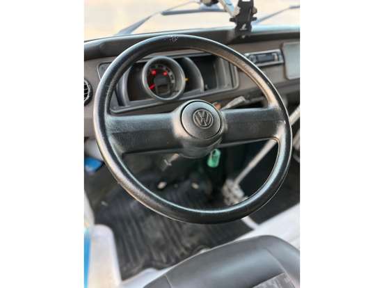 VOLKSWAGEN-KOMBI-1.4 MI STD LOTAÇÃO 8V FLEX 3P MANUAL VOLKSWAGEN-KOMBI-2006