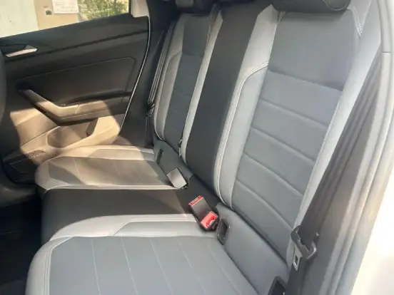 VOLKSWAGEN-NIVUS-1.0 200 TSI TOTAL FLEX HIGHLINE AUTOMÁTICO VOLKSWAGEN-NIVUS-2024
