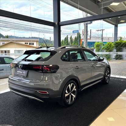 VOLKSWAGEN-NIVUS-1.0 200 TSI TOTAL FLEX HIGHLINE AUTOMÁTICO VOLKSWAGEN-NIVUS-2023