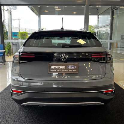 VOLKSWAGEN-NIVUS-1.0 200 TSI TOTAL FLEX HIGHLINE AUTOMÁTICO VOLKSWAGEN-NIVUS-2023