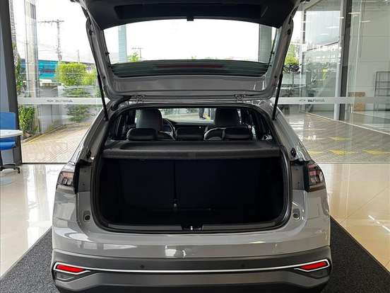 VOLKSWAGEN-NIVUS-1.0 200 TSI TOTAL FLEX HIGHLINE AUTOMÁTICO VOLKSWAGEN-NIVUS-2023