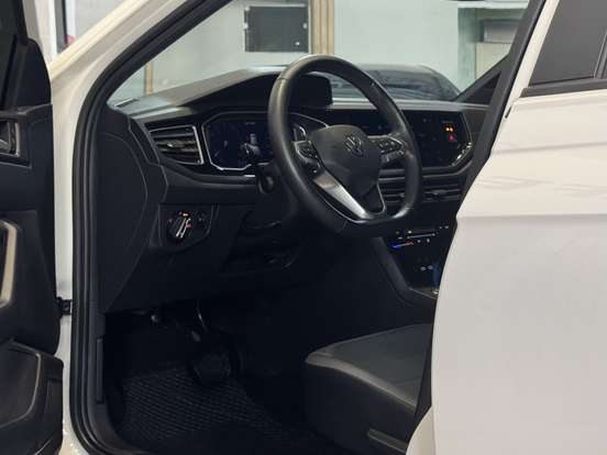 VOLKSWAGEN-NIVUS-1.0 200 TSI TOTAL FLEX HIGHLINE AUTOMÁTICO VOLKSWAGEN-NIVUS-2023