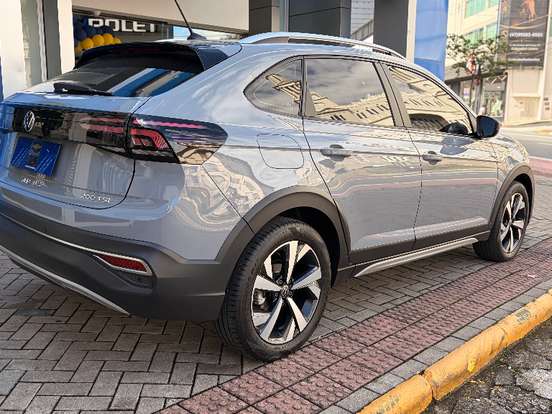 VOLKSWAGEN-NIVUS-1.0 200 TSI TOTAL FLEX HIGHLINE AUTOMÁTICO VOLKSWAGEN-NIVUS-2023