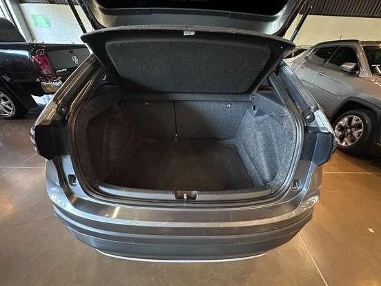 VOLKSWAGEN-NIVUS-1.0 200 TSI TOTAL FLEX HIGHLINE AUTOMÁTICO VOLKSWAGEN-NIVUS-2023