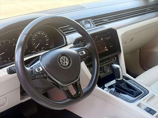 VOLKSWAGEN-PASSAT-2.0 16V TSI BLUEMOTION GASOLINA HIGHLINE 4P DSG VOLKSWAGEN-PASSAT-2017