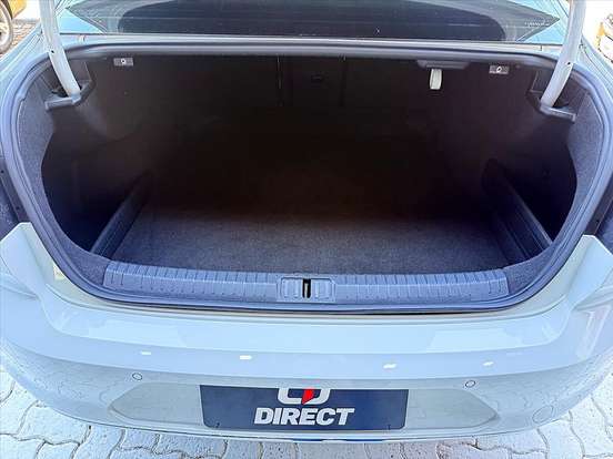 VOLKSWAGEN-PASSAT-2017
