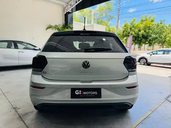 VOLKSWAGEN-POLO-2023