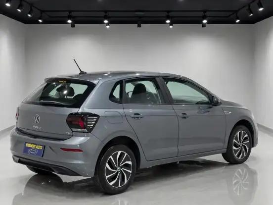 VOLKSWAGEN-POLO-1.0 170 TSI HIGHLINE AUTOMÁTICO VOLKSWAGEN-POLO-2024