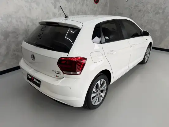 VOLKSWAGEN-POLO-2018