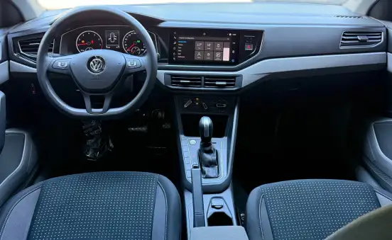 VOLKSWAGEN-POLO-2022