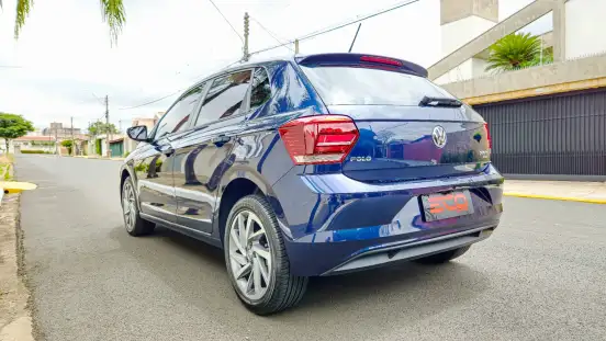 VOLKSWAGEN-POLO-2019