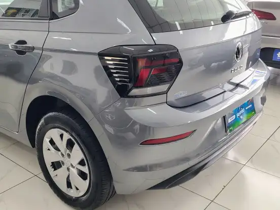VOLKSWAGEN-POLO-2023