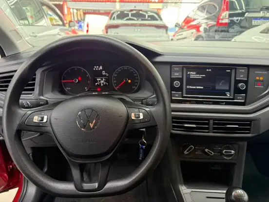 VOLKSWAGEN-POLO-2022