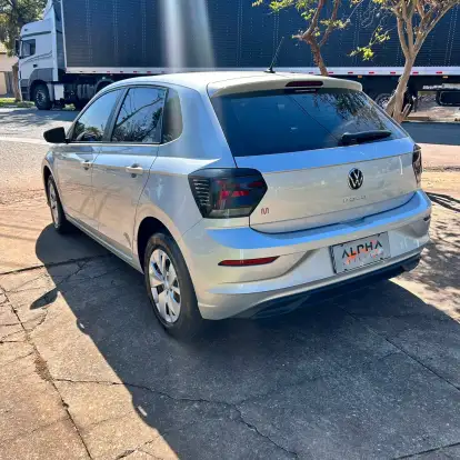 VOLKSWAGEN-POLO-2024