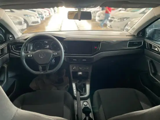 VOLKSWAGEN-POLO-2024