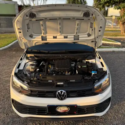 VOLKSWAGEN-POLO-2023