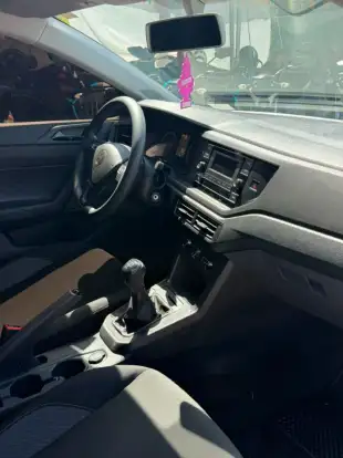 VOLKSWAGEN-POLO-2024