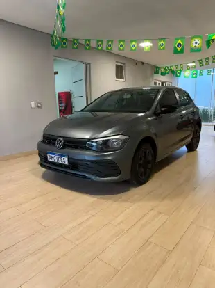 VOLKSWAGEN-POLO-2023