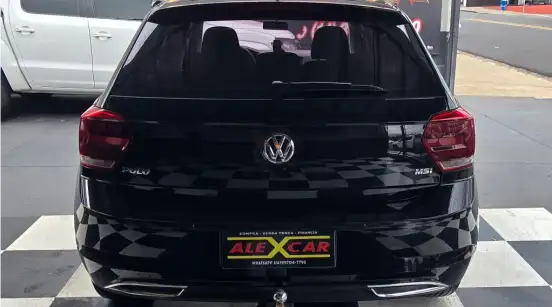 VOLKSWAGEN-POLO-2018