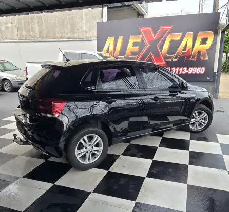 VOLKSWAGEN-POLO-2018