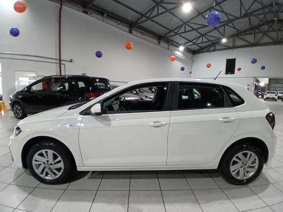VOLKSWAGEN-POLO-1.0 170 TSI COMFORTLINE AUTOMÁTICO VOLKSWAGEN-POLO-2024