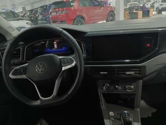 VOLKSWAGEN-POLO-2024
