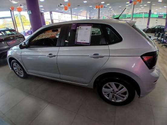 VOLKSWAGEN-POLO-2024