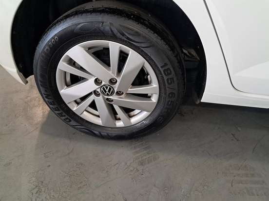 VOLKSWAGEN-POLO-2025