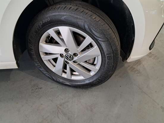 VOLKSWAGEN-POLO-2025