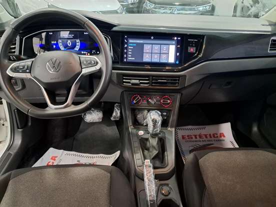 VOLKSWAGEN-POLO-2025