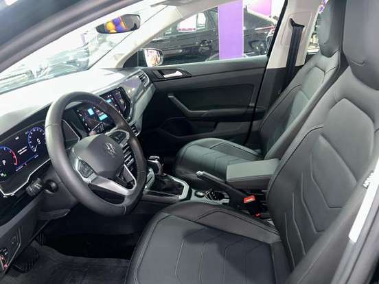 VOLKSWAGEN-POLO-1.0 170 TSI HIGHLINE AUTOMÁTICO VOLKSWAGEN-POLO-2024