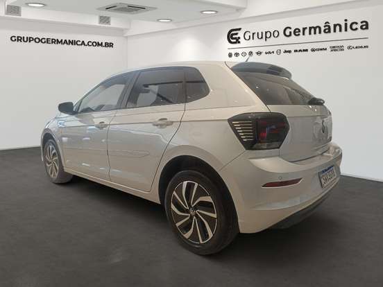 VOLKSWAGEN-POLO-2024