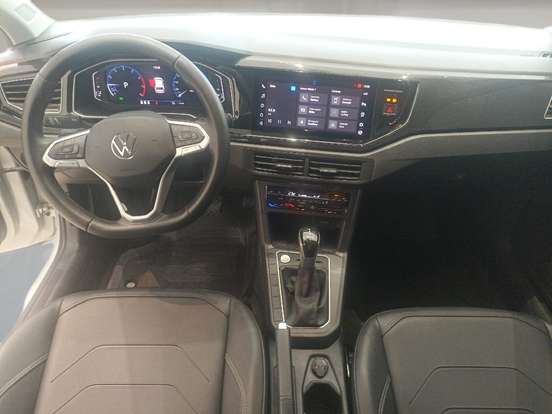 VOLKSWAGEN-POLO-2024
