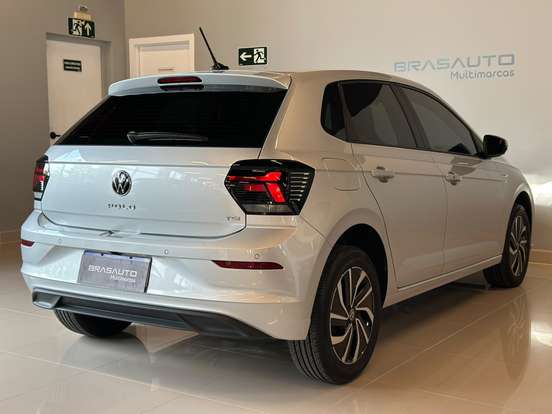 VOLKSWAGEN-POLO-2025