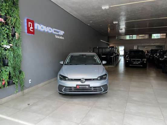 VOLKSWAGEN-POLO-2023