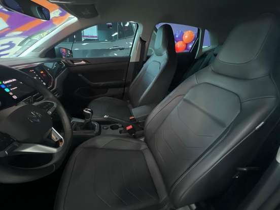 VOLKSWAGEN-POLO-2025