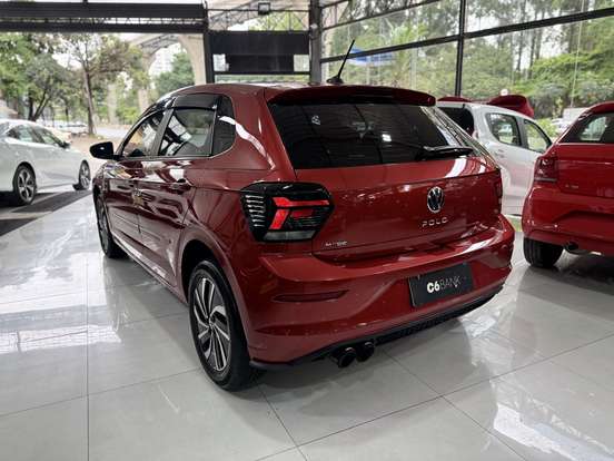 VOLKSWAGEN-POLO-2025