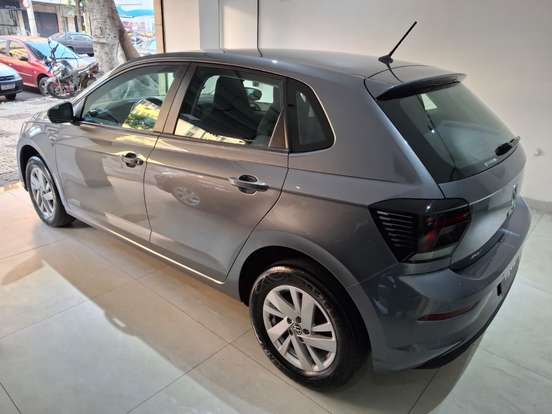 VOLKSWAGEN-POLO-2023