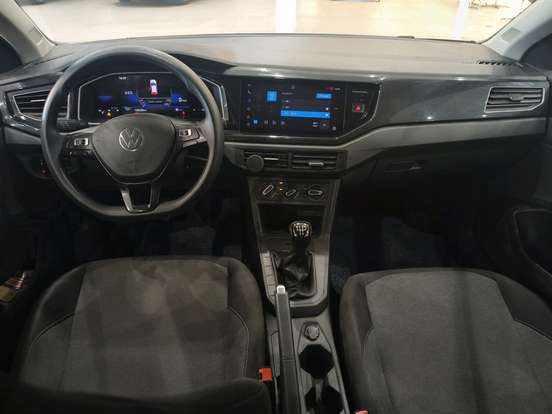 VOLKSWAGEN-POLO-2024