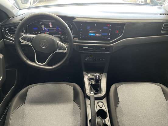 VOLKSWAGEN-POLO-2024