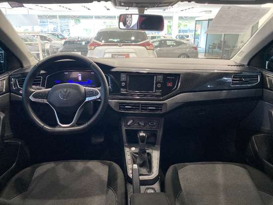 VOLKSWAGEN-POLO-2024