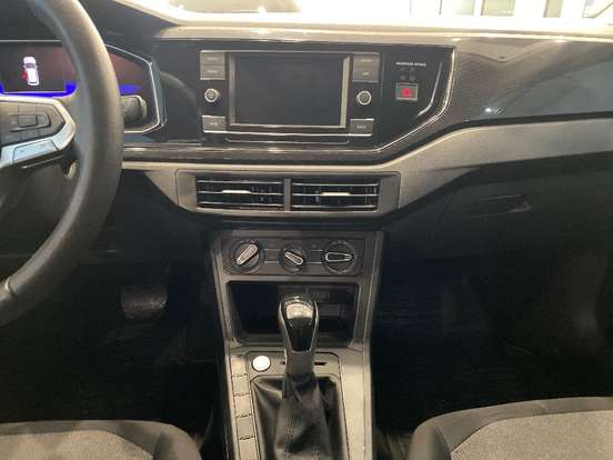 VOLKSWAGEN-POLO-2024