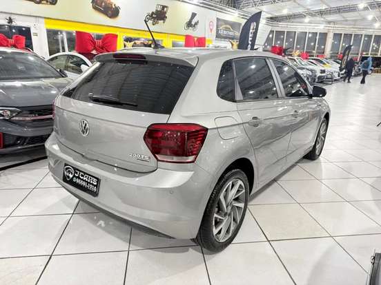 VOLKSWAGEN-POLO-1.0 200 TSI HIGHLINE AUTOMÁTICO VOLKSWAGEN-POLO-2018