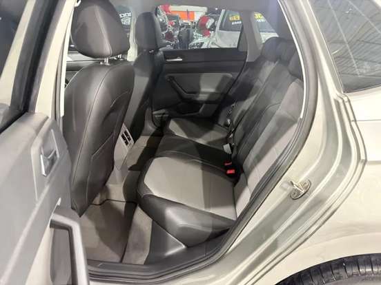 VOLKSWAGEN-POLO-1.0 200 TSI HIGHLINE AUTOMÁTICO VOLKSWAGEN-POLO-2018