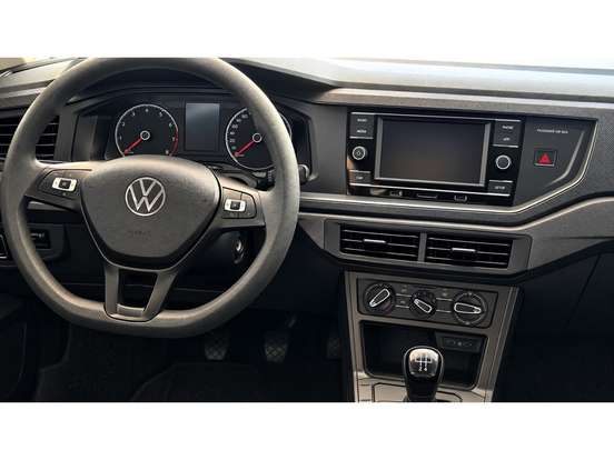 VOLKSWAGEN-POLO-2023